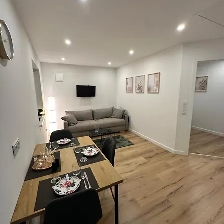 Apartament Stilvolle Ferienwohnung Am Tillysee Nahe Oldenburg *