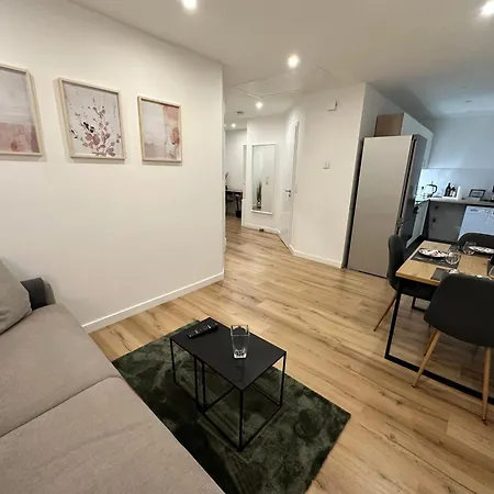 公寓 Am Tillysee In *